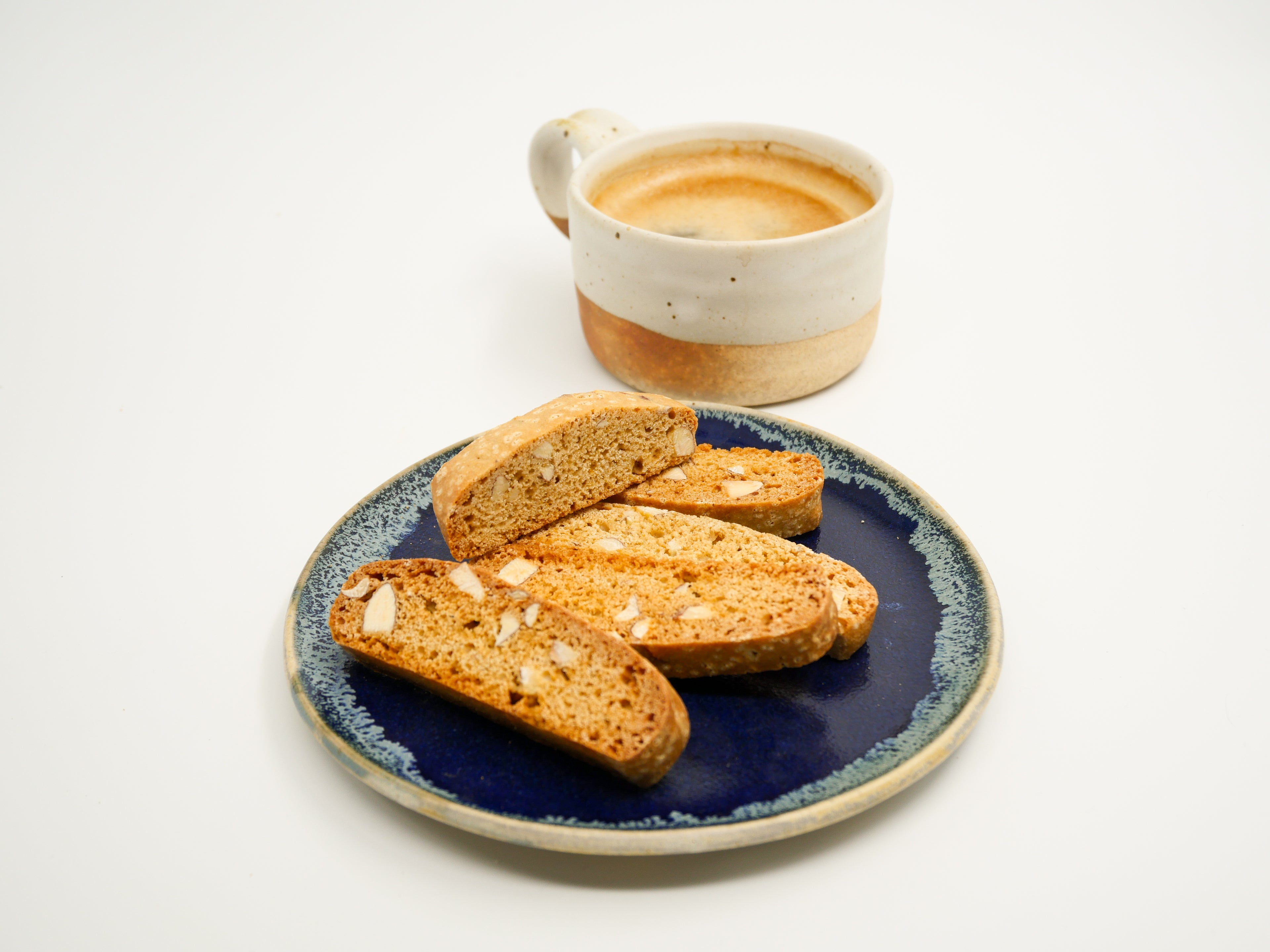 Premium almond biscotti – baked to a perfect crunch with Italian recipe
