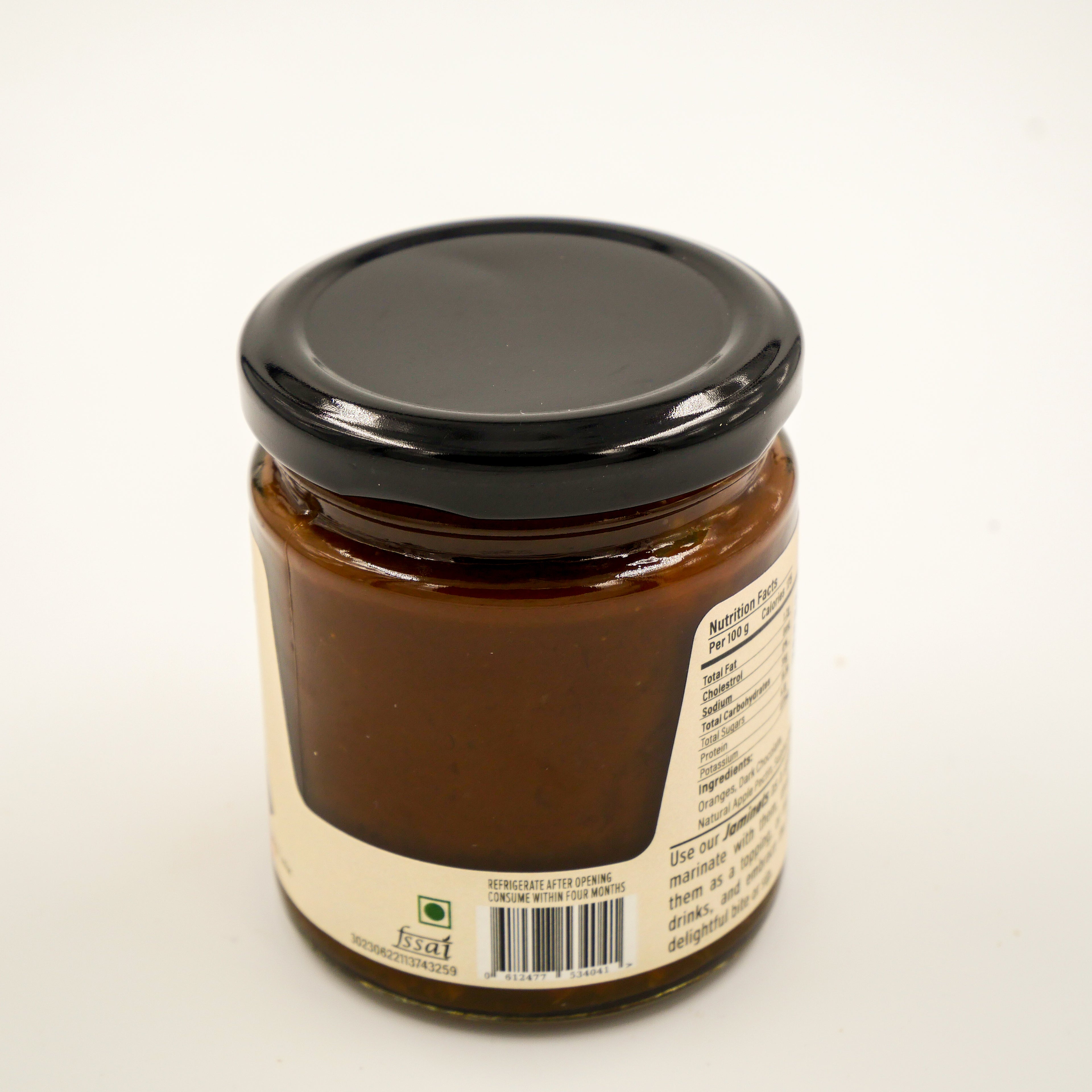Delicate chocolate pastry filled with orange jam – premium treat by Mischef